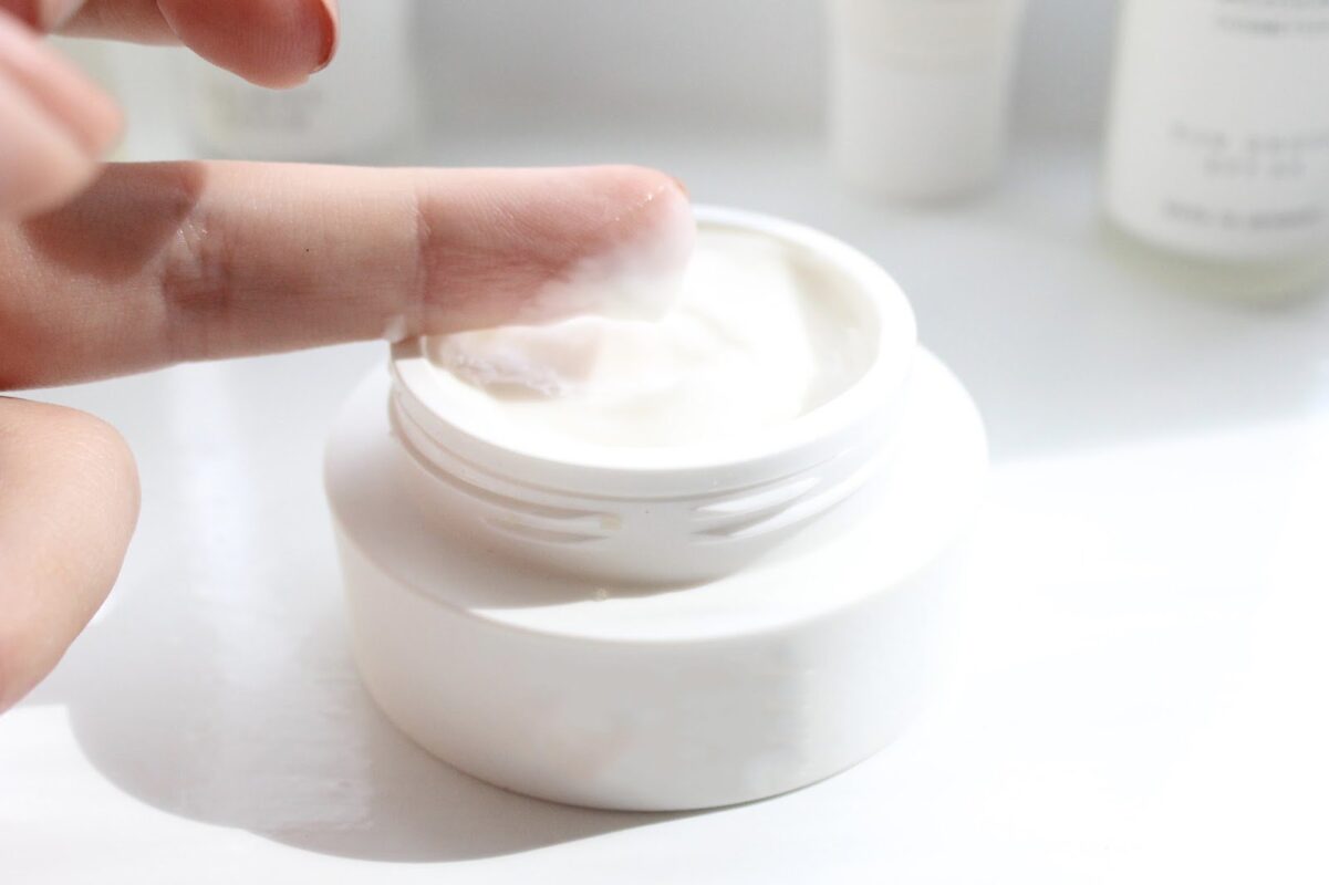 Petroleum jelly rất có công dụng đối với mỹ phẩm