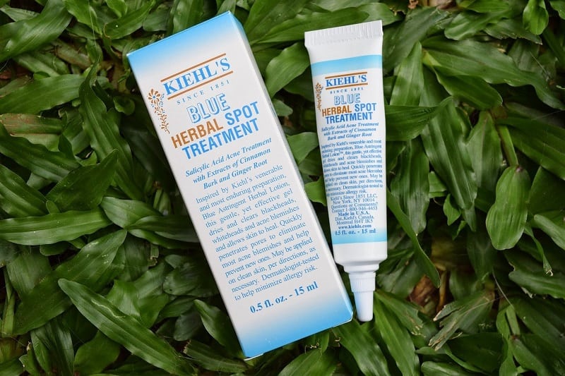 Sản phẩm Kiehl’s Blue Herbal Spot Treatment với những thành phần an toàn cho da