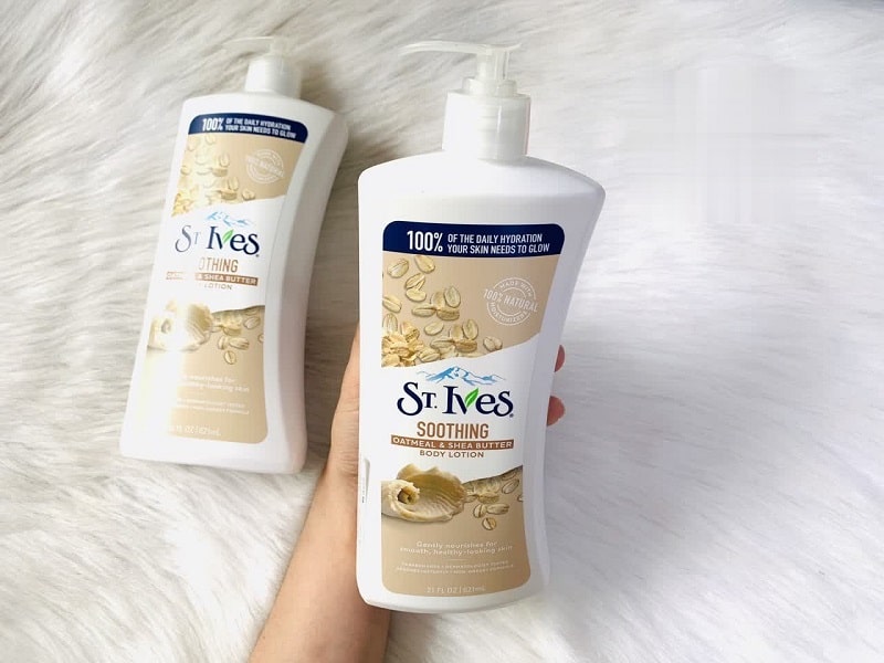Sữa dưỡng thể St Ives Soothing Oatmeal & Shea Butter Body Lotion